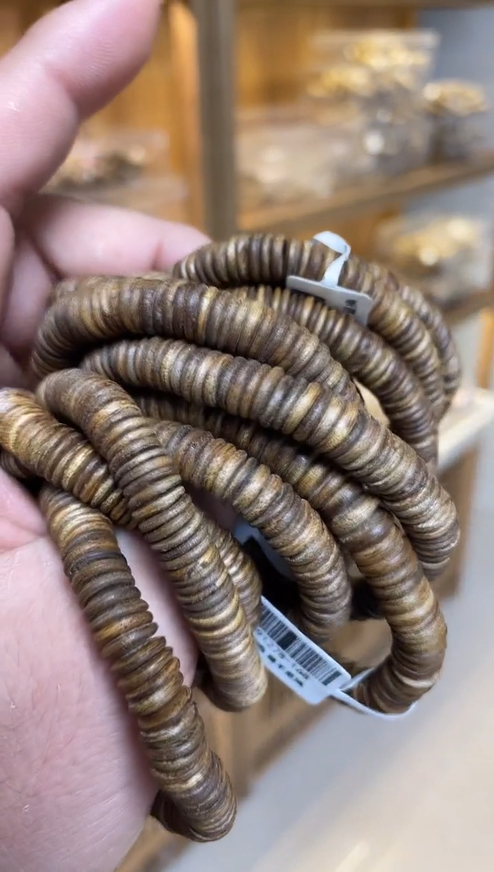 【闪购商品】沉香手串达拉干片片珠随型0.85单圈多样性发其一