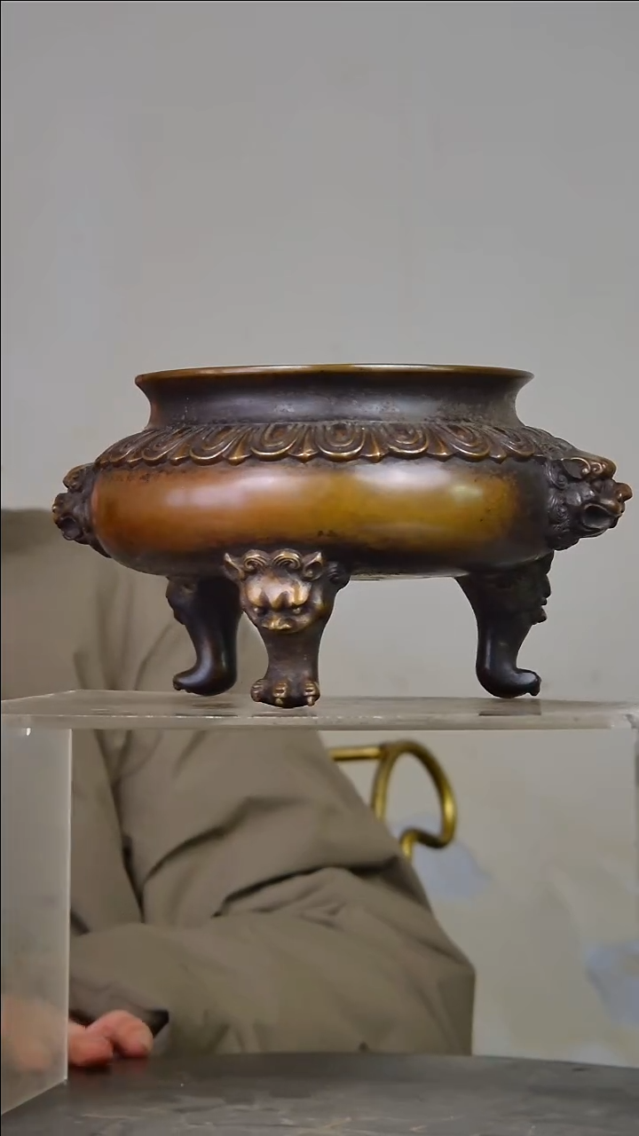 一**伴精美香炉放漏结缘42463