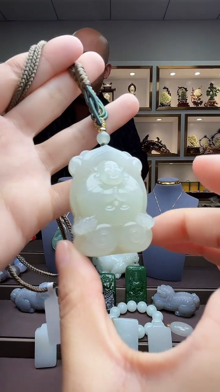 【闪购商品】和田玉颈饰未镶嵌苏