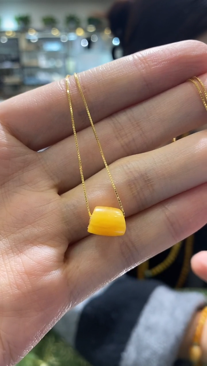 【闪购商品】蜜蜡颈饰18K金镶嵌QD0337琥珀蜜蜡
