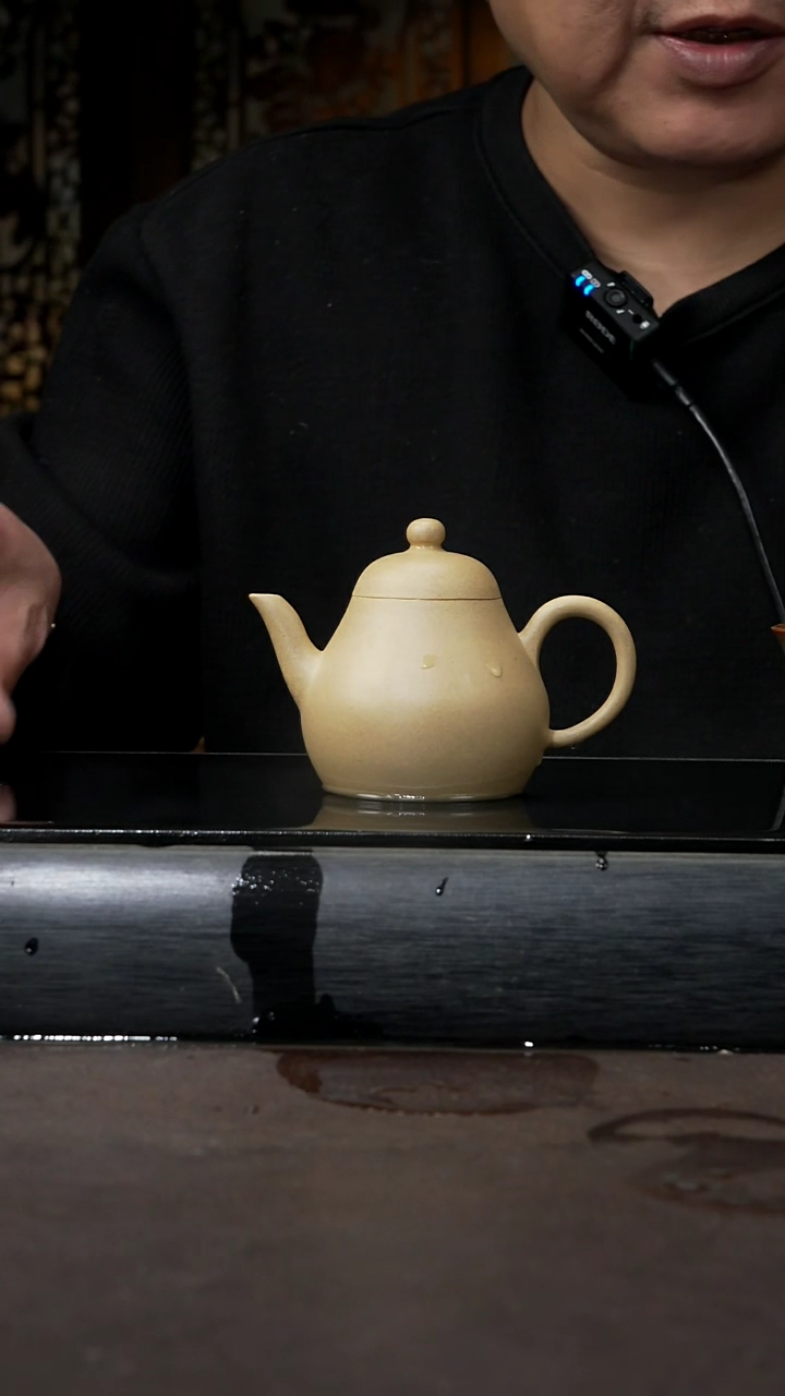 【闪购商品】紫砂茶壶本绿 梨型 130cc 041