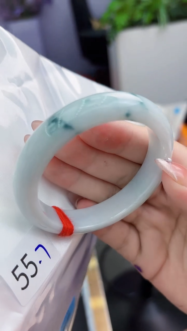 【闪购商品】翡翠手镯未镶嵌翡翠手镯