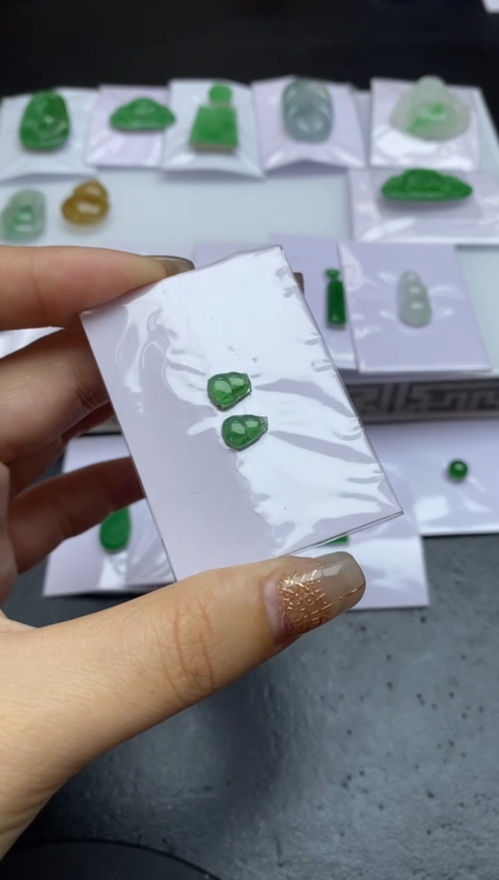 【闪购商品】定制翡翠未镶嵌翡翠毛货~