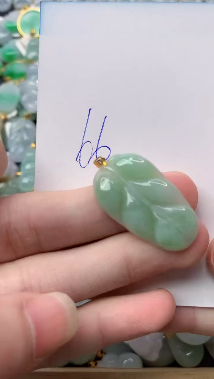 【闪购商品】翡翠颈饰18K金镶嵌41..........