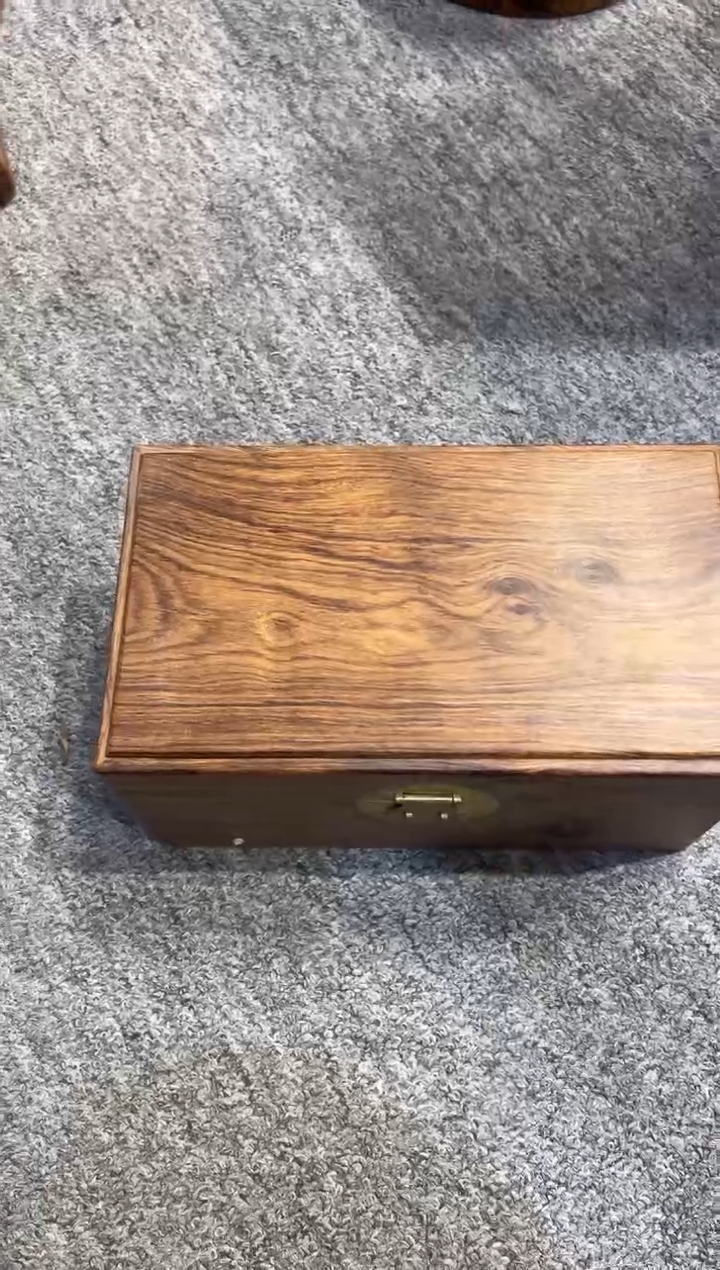 花梨木类星**际盒子 红木家居