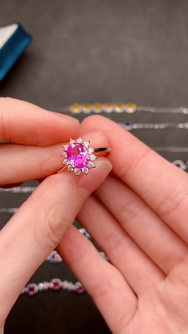 【闪购商品】彩色蓝宝石戒指银S925镶嵌.....