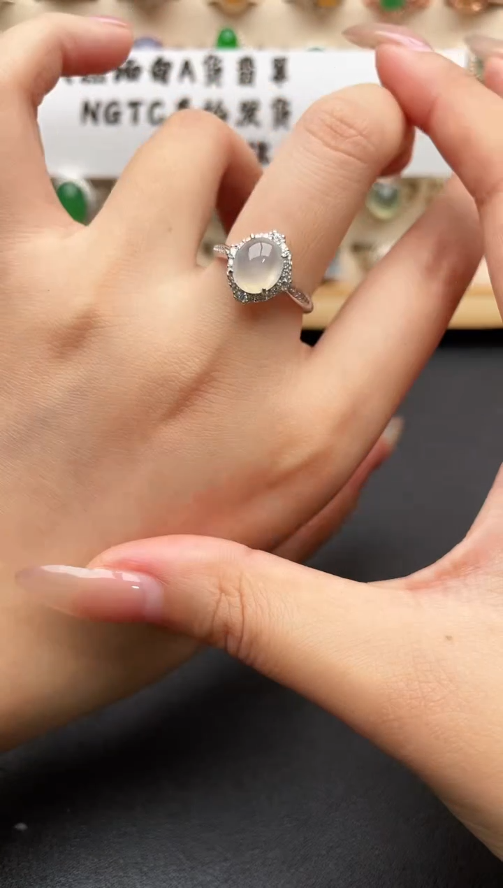 银S925镶嵌戒指翡翠一物一证一礼盒