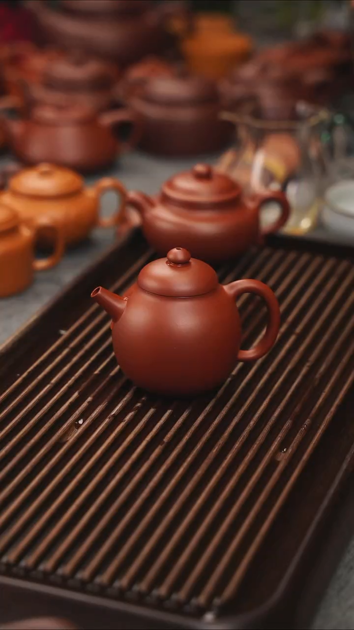 茶壶紫砂龙蛋红皮龙150