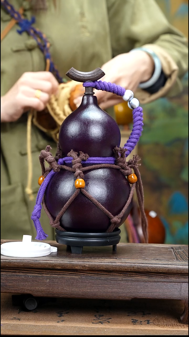 YY018复古网兜款大漆天然酒葫芦（一物一拍）