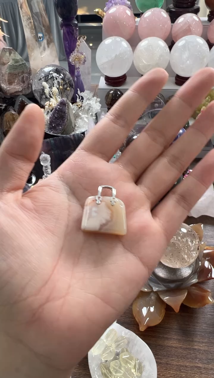 未镶嵌玛瑙/玉髓珠宝奇石M697 多样性发一