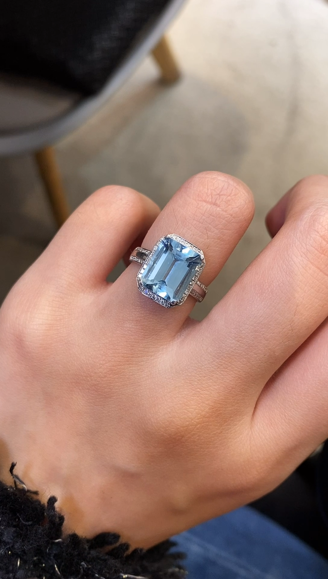 【闪购商品】海蓝宝石戒圈18K金镶嵌 3.57 明亮圣玛丽亚色 冰糖感