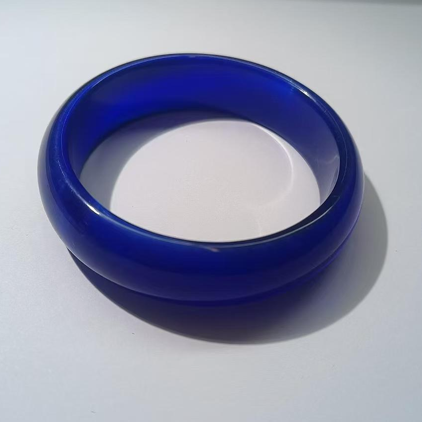 z4细节彰显出气质艺术品味让高贵与典雅美丽手镯