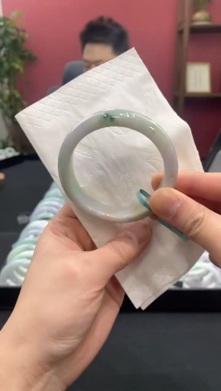 【闪购商品】翡翠手镯未镶嵌00003542