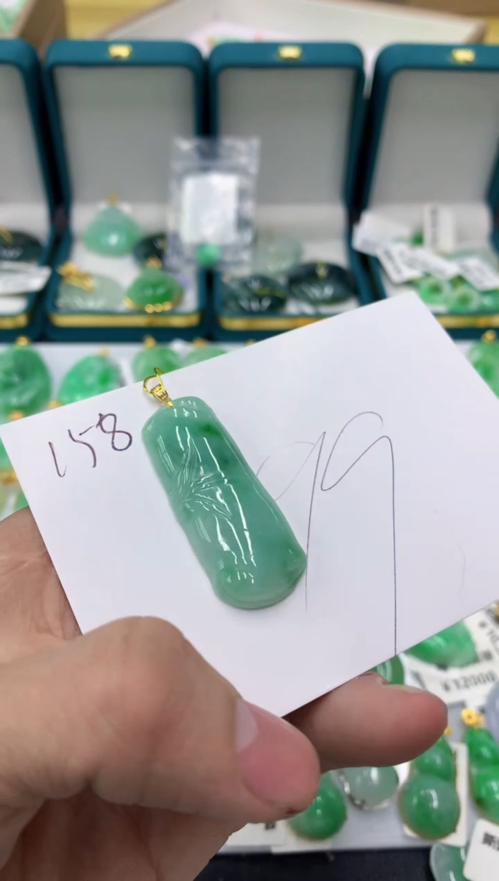 【闪购商品】翡翠颈饰18K金镶嵌11111111