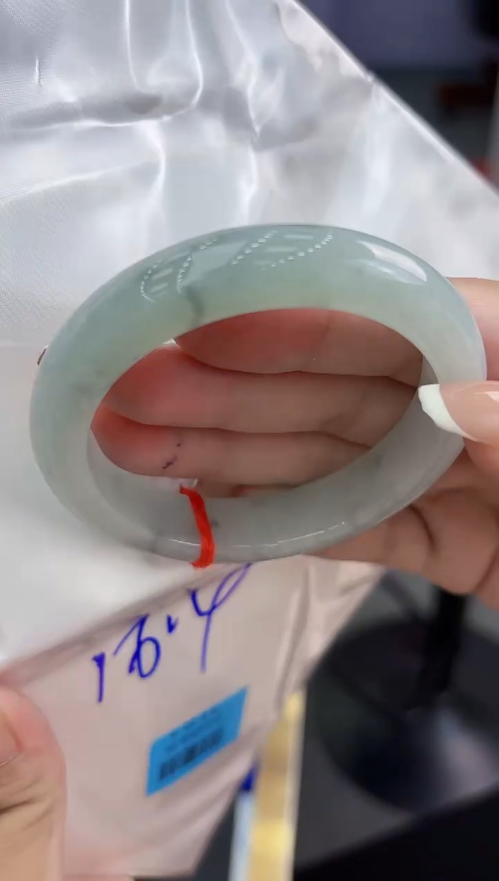 【闪购商品】翡翠手镯未镶嵌翡翠手镯