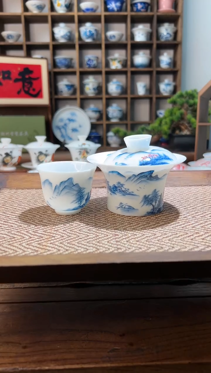 【闪购商品】手绘山水马蹄盖碗+送主人杯