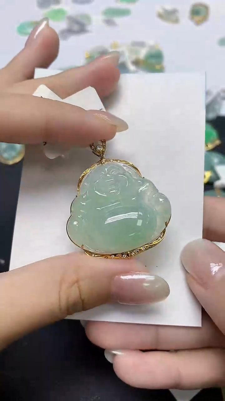 翡翠18K金镶嵌颈饰天然缅甸翡翠A货
