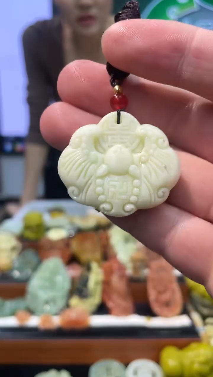 【闪购商品】岫玉吊坠未镶嵌·