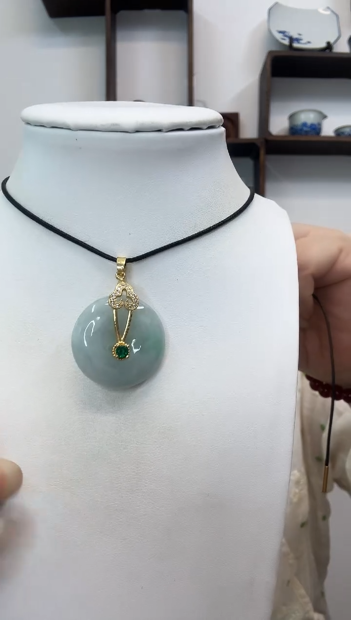 颈饰合金翡翠平安扣