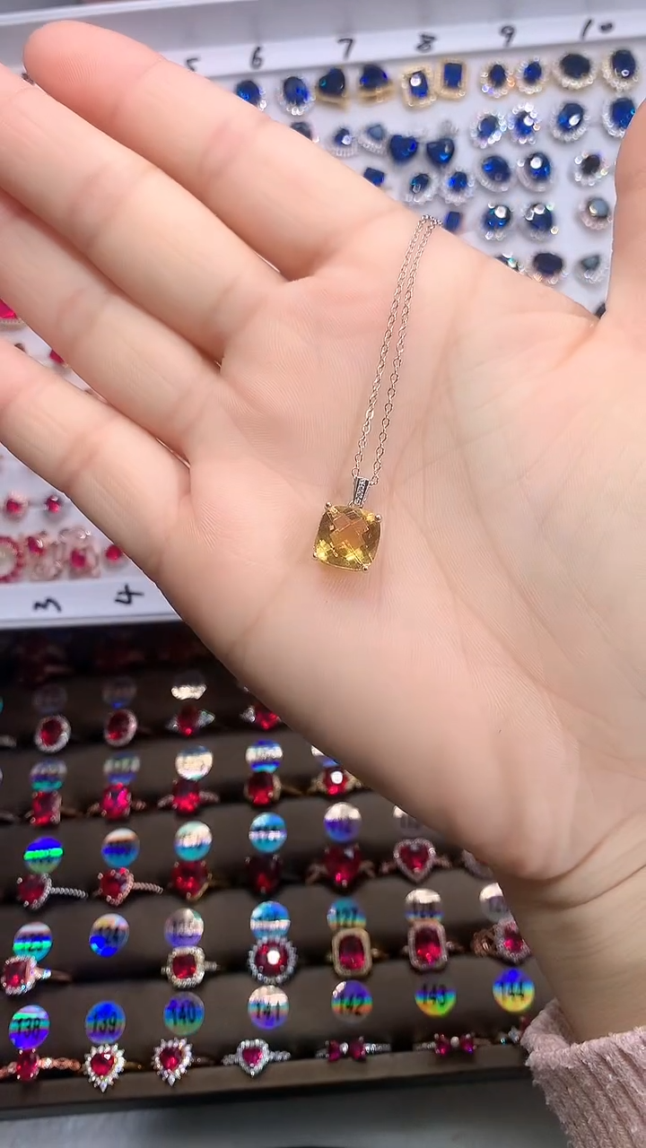 【闪购商品】水晶吊坠(赠链)银S925镶嵌银色