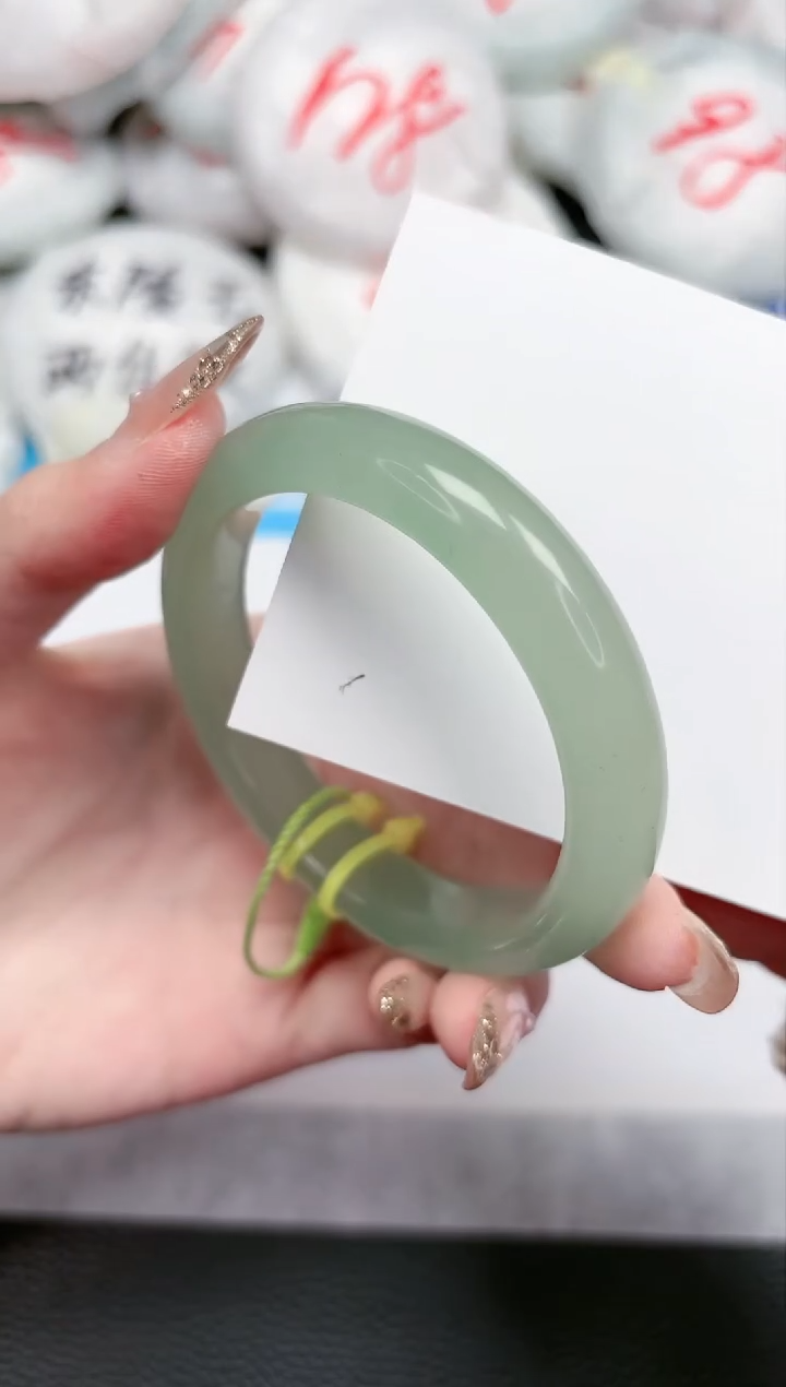 【闪购商品】石英质玉手镯未镶嵌361-54.7