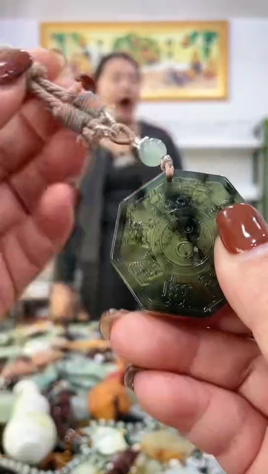 未镶嵌岫玉挂件 