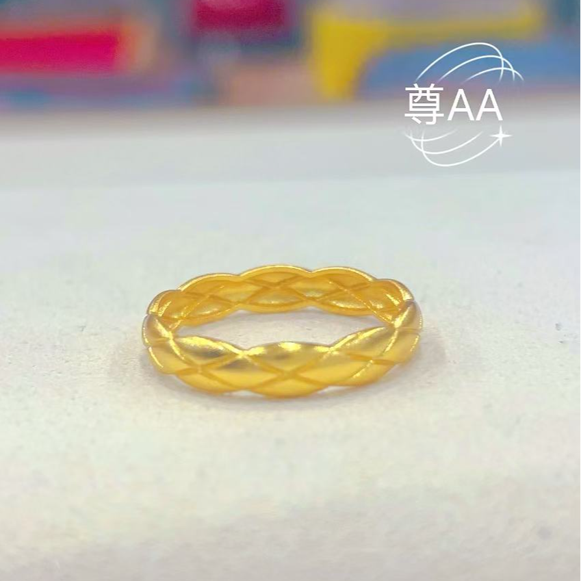  尊AA* 菱格小香风戒指 个性十足时尚指环女款  t7055