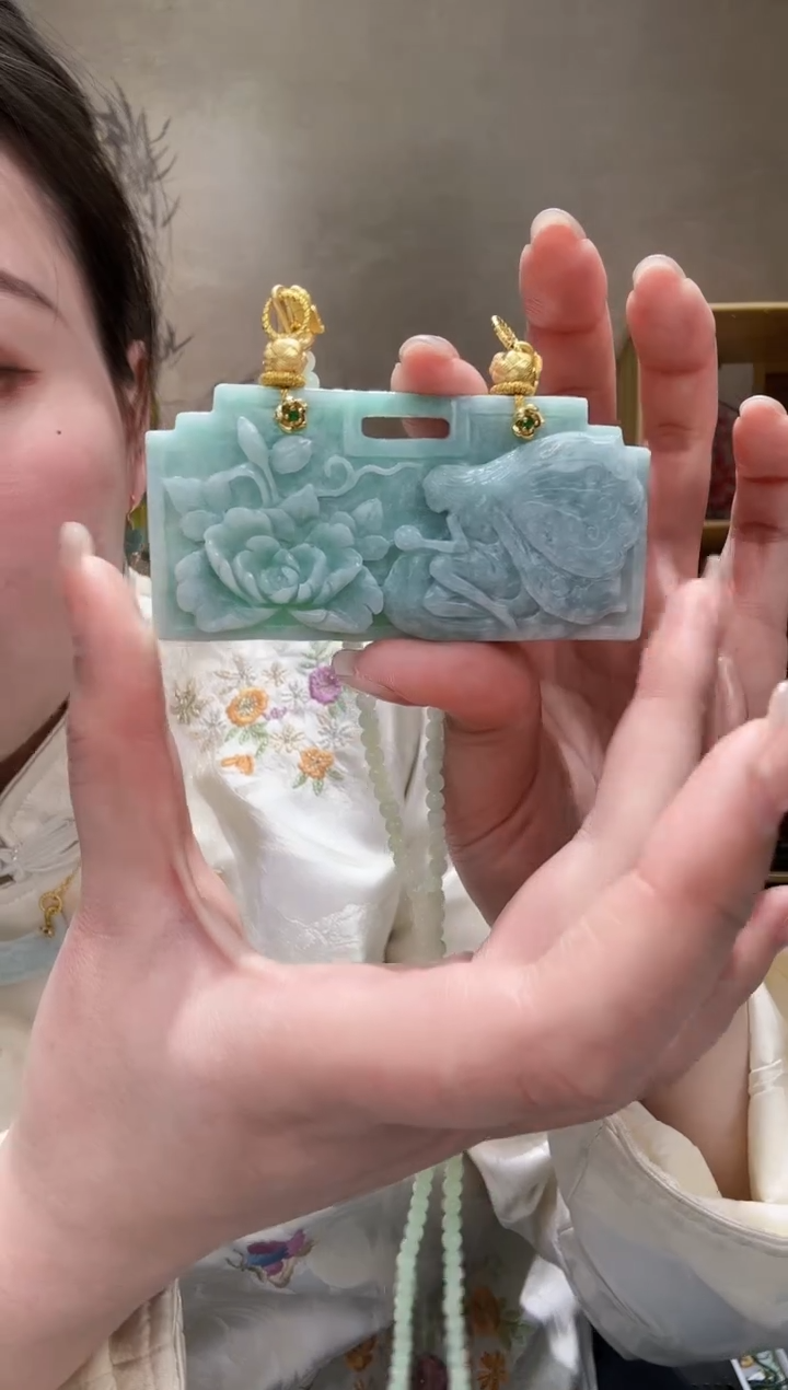 【闪购商品】翡翠颈饰未镶嵌吊坠