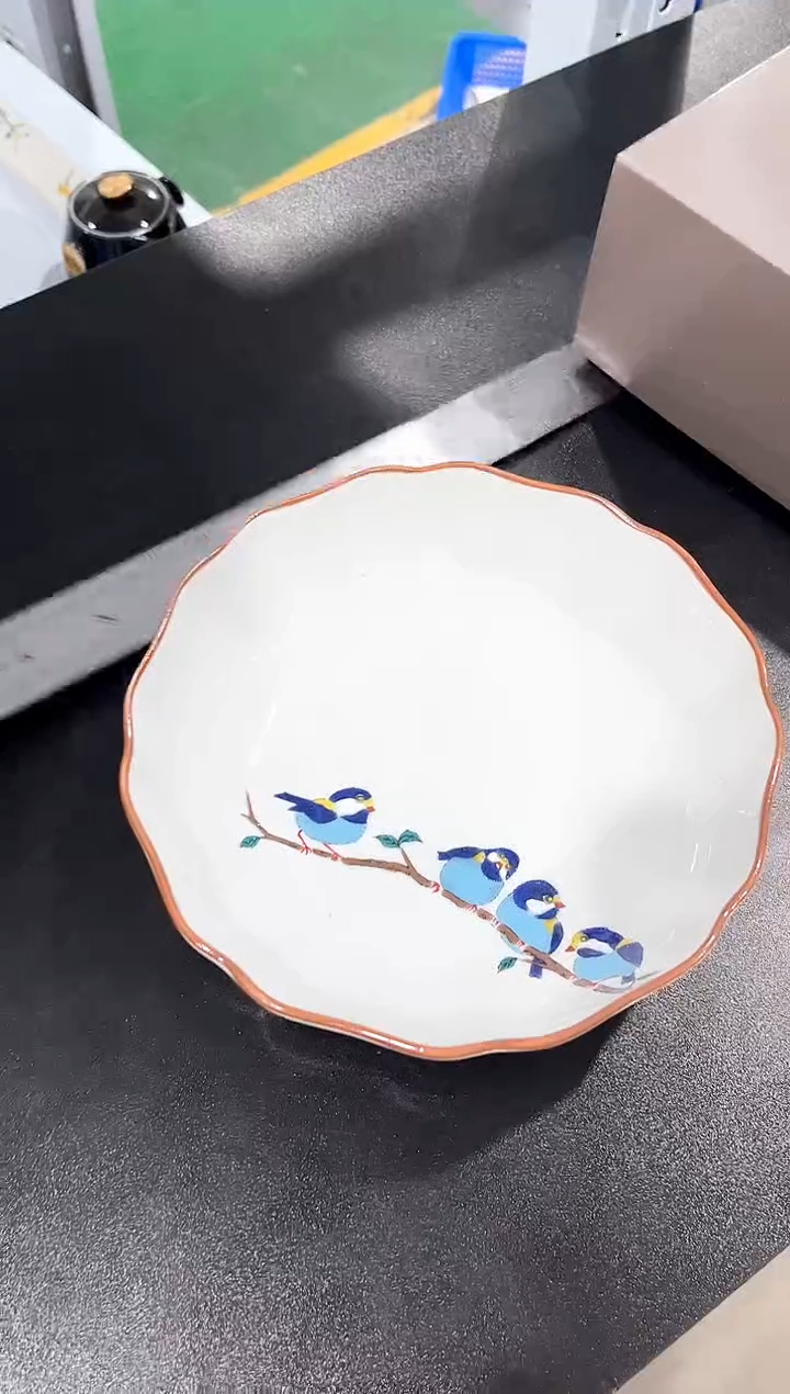 杯子骨瓷（简装）盘子一个