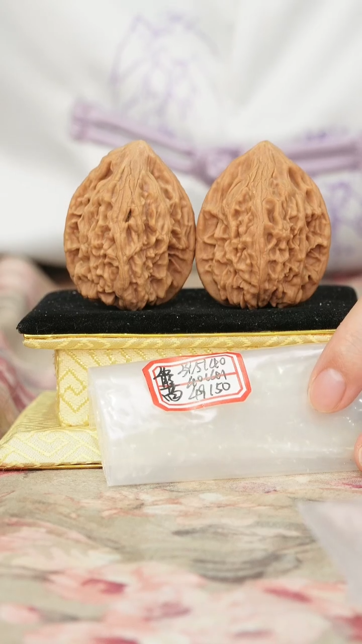 把件文玩核桃鸡心有修