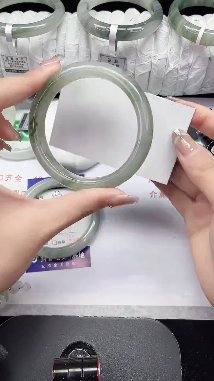 未镶嵌手镯石英质玉334-59/60