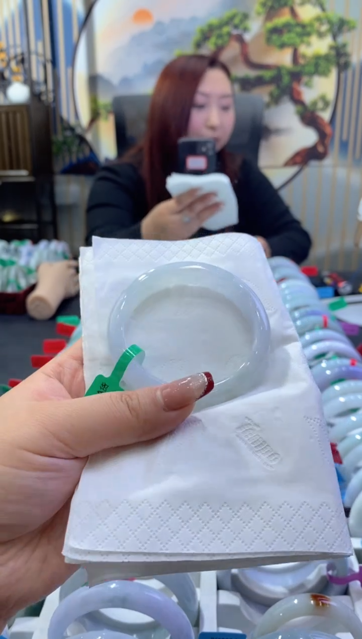【闪购商品】翡翠手镯未镶嵌00006328