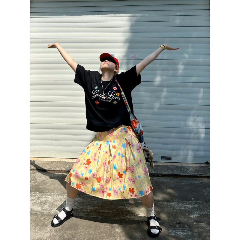 送你一朵小红花 串珠刺绣小红花短袖男女同款偏大