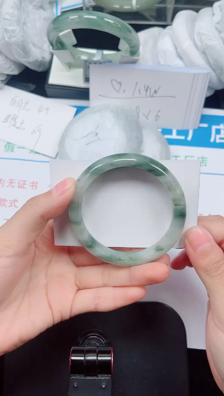 未镶嵌手镯石英质玉139-52/53/54