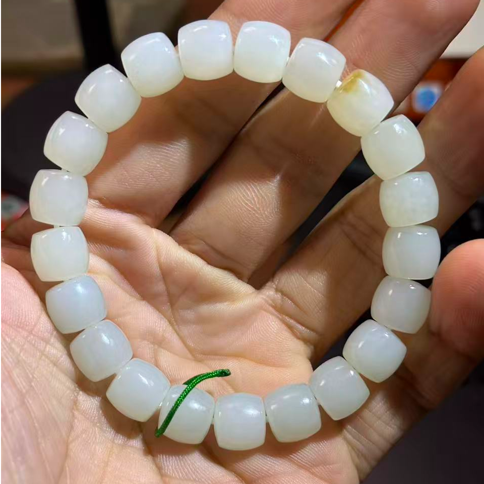 和田玉 9-10mm白玉带糖直切珠手串 