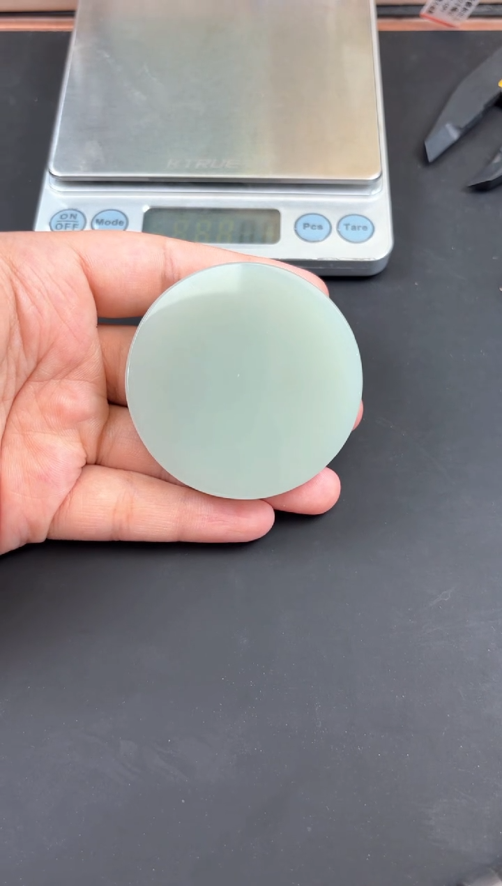 和田玉未镶嵌珠宝半成品且末微色差近矿镯心