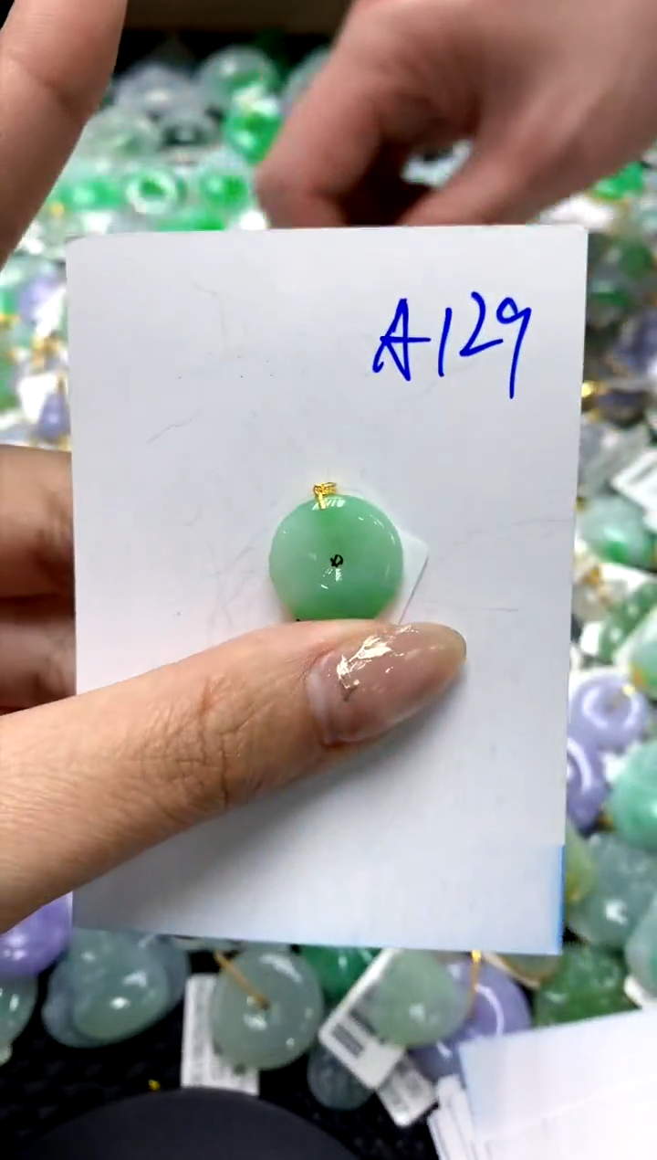 【闪购商品】翡翠颈饰18K金镶嵌111111111111111111