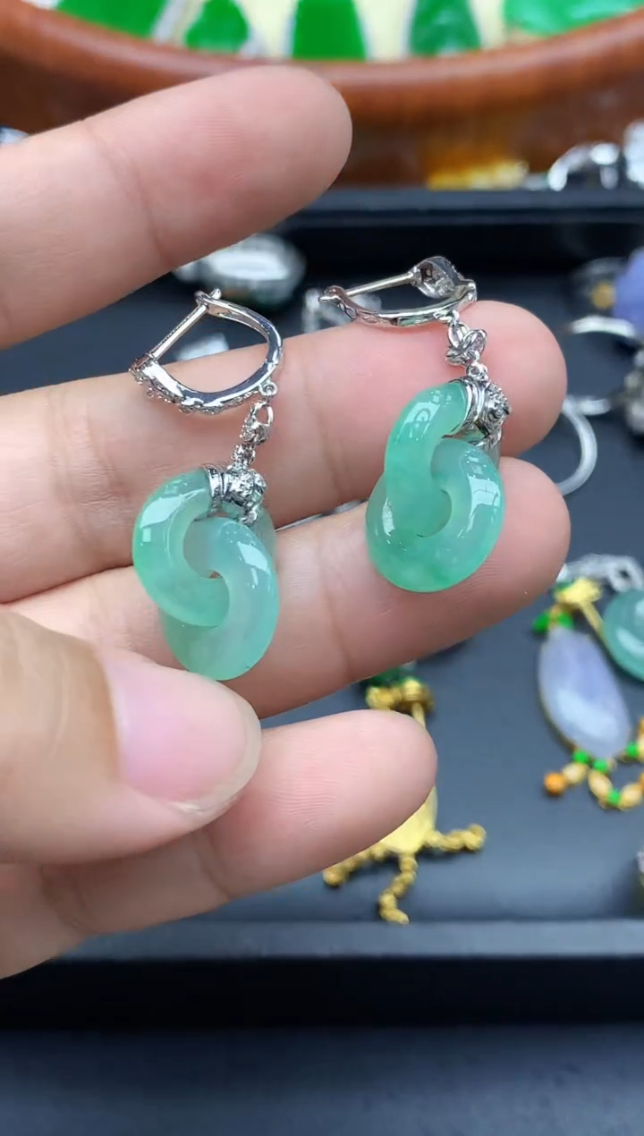 18K金镶嵌翡翠耳饰569-中国好珍宝
