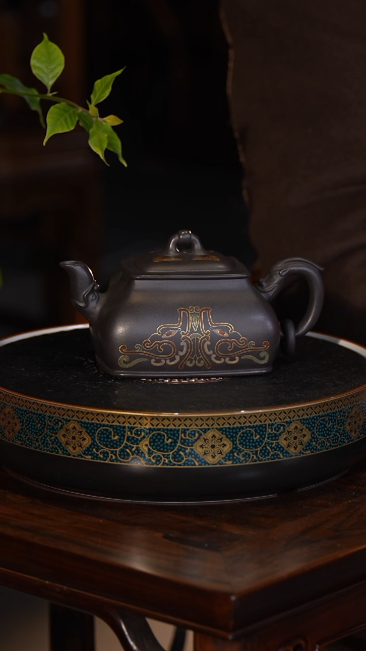 【闪购商品】紫砂茶壶龙吟（大）  金银错工艺