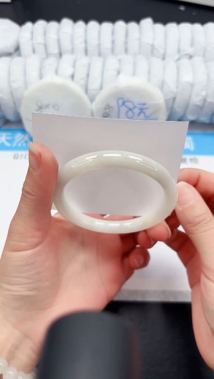 【闪购商品】和田玉手镯未镶嵌34-61