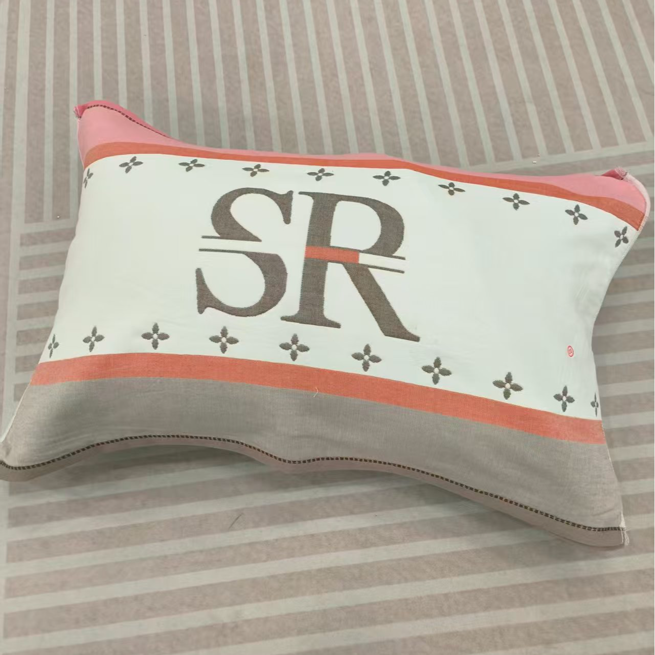 【字母枕巾】高端舒适透气成人枕巾一对装52*78