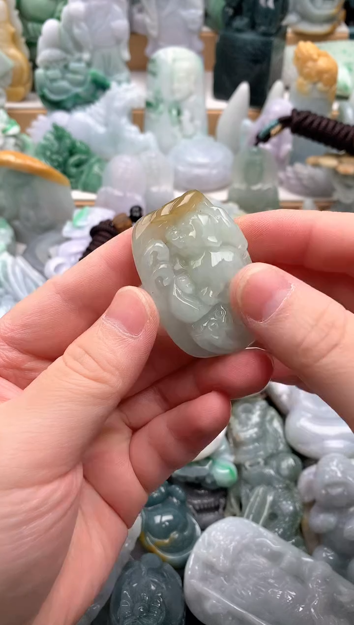 吊坠(不含链)未镶嵌翡翠1