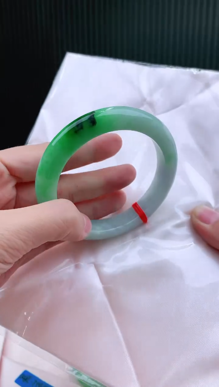 未镶嵌手镯翡翠58+