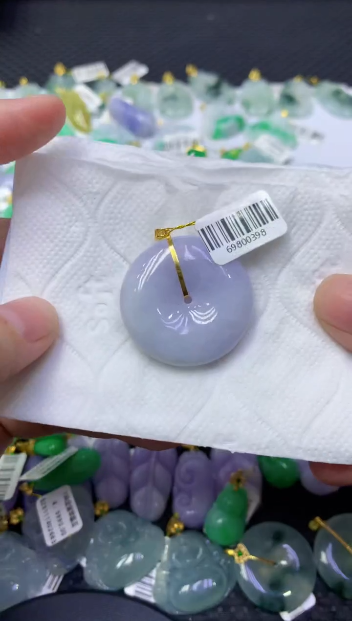 颈饰18K金镶嵌翡翠天然缅甸翡翠A货1