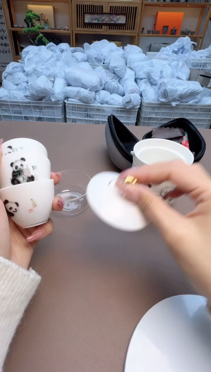 【闪购商品】摆件瓷制品S1111111111111