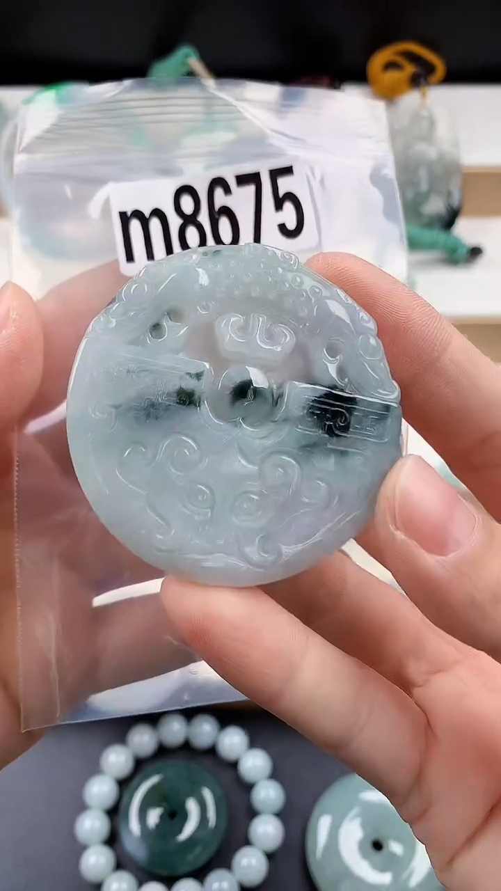 颈饰未镶嵌翡翠天然翡翠吊坠挂件