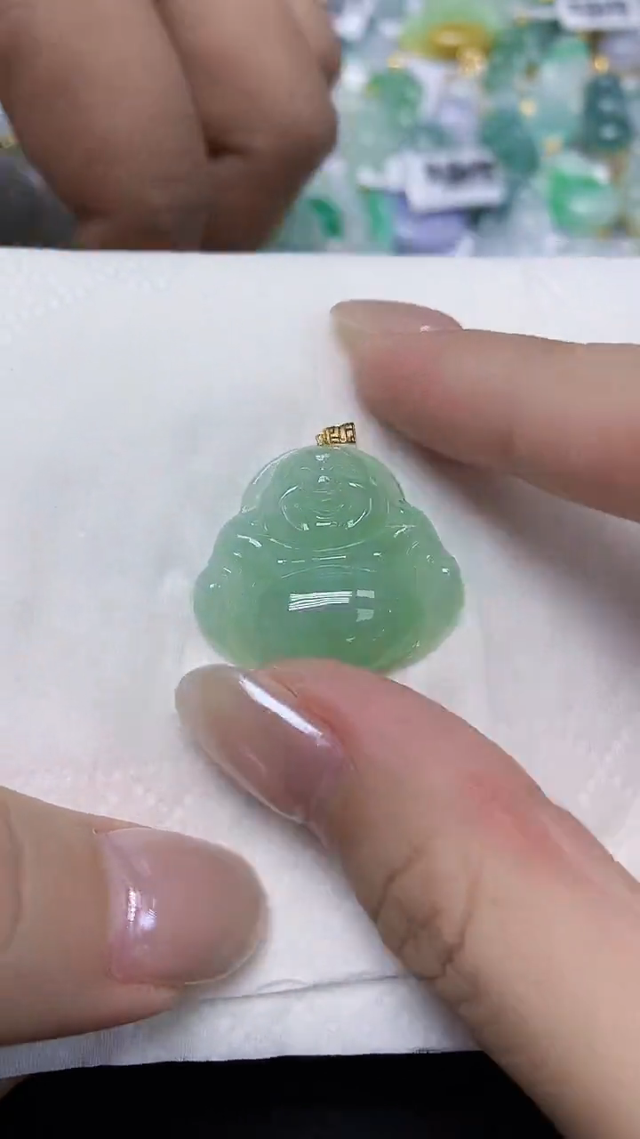 翡翠18K金镶嵌颈饰天然缅甸翡翠A货