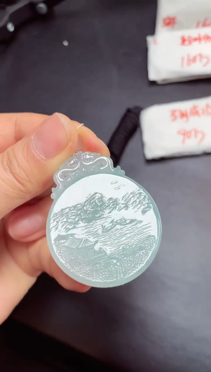【闪购商品】翡翠颈饰未镶嵌天然缅甸翡翠A货