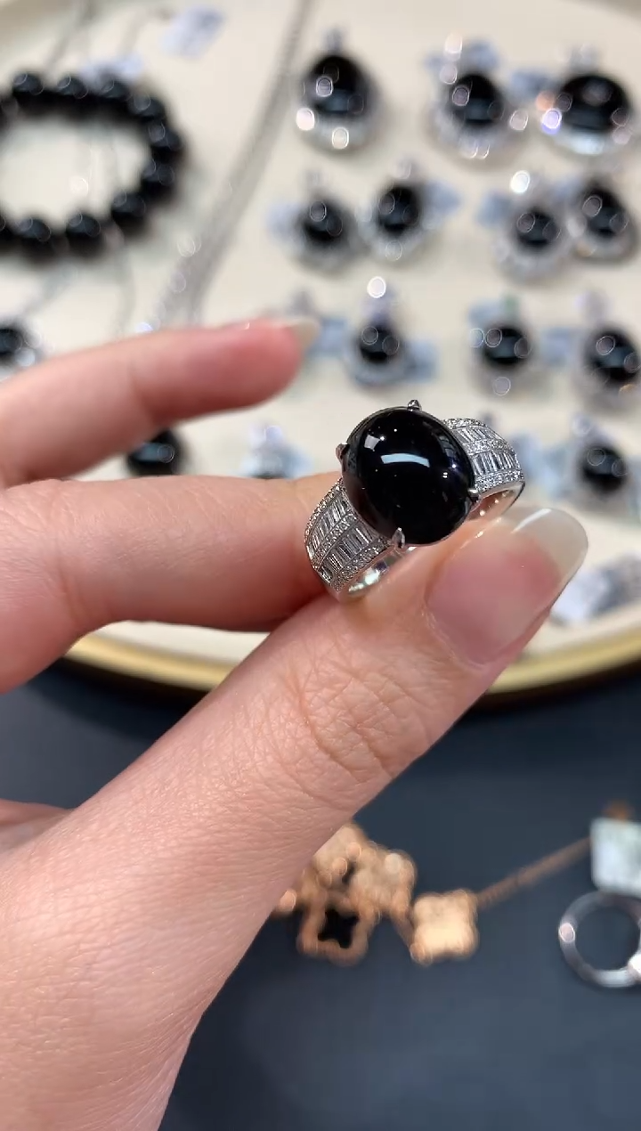 【闪购商品】翡翠戒指18K金镶嵌A368|13800