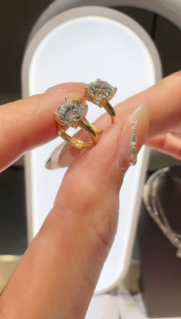 18K金镶嵌耳饰钻石AY0526-Y